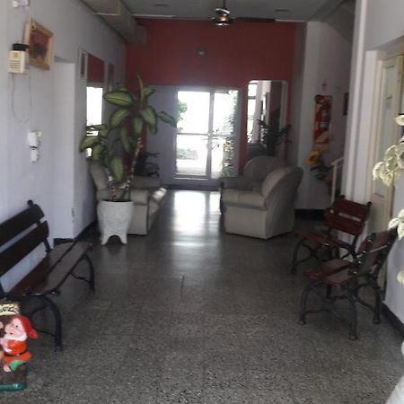 Hotel Los Robles Gualeguaychú Exteriör bild