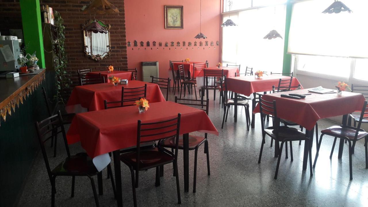 Hotel Los Robles Gualeguaychú Exteriör bild